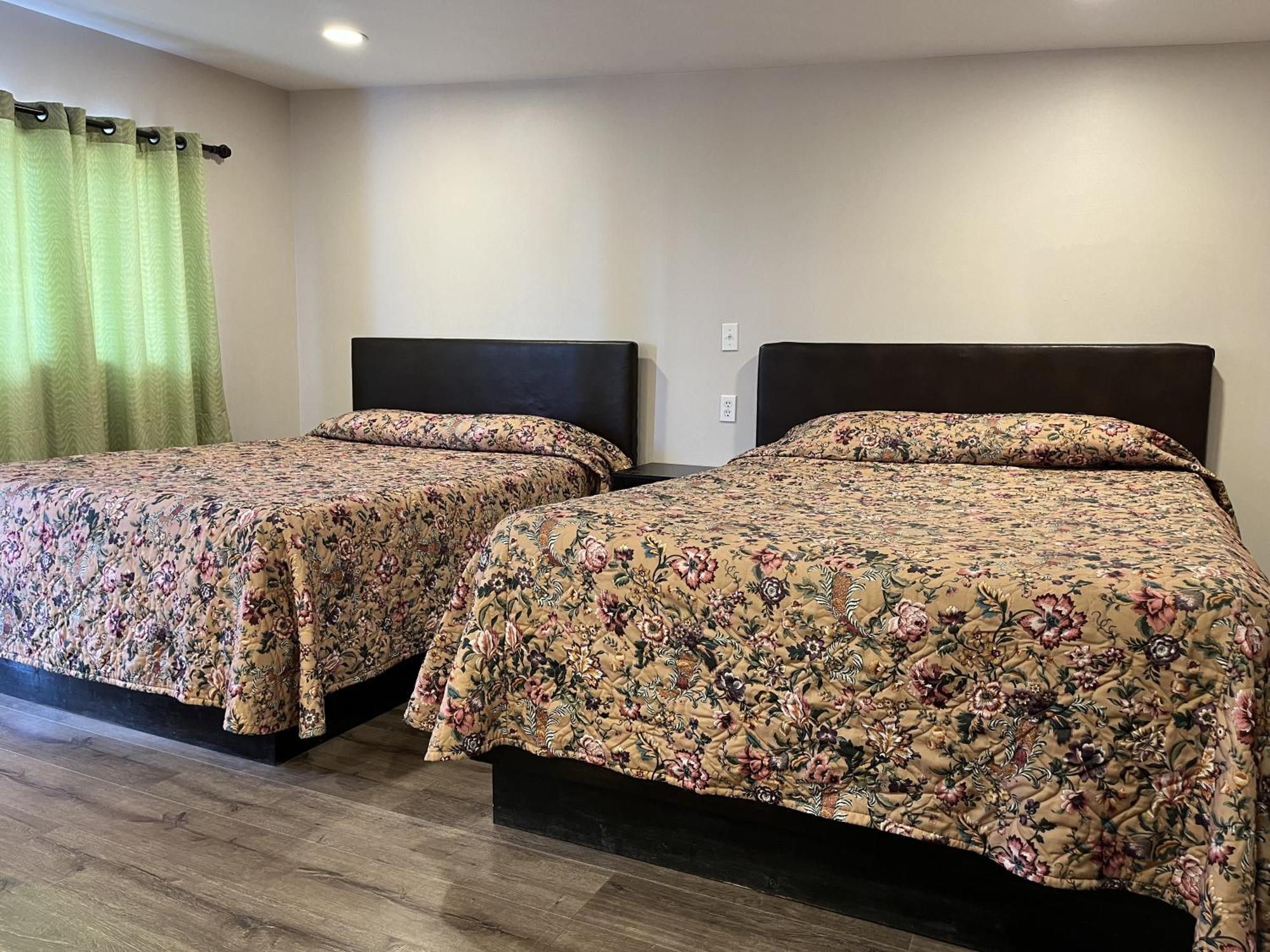 Kluane Park Inn Haines Junction Kültér fotó
