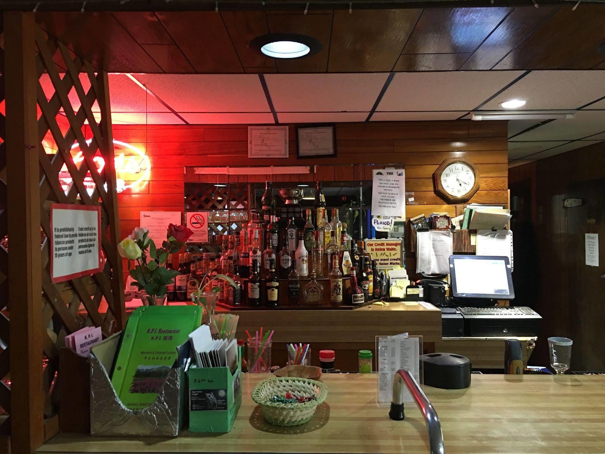 Kluane Park Inn Haines Junction Kültér fotó